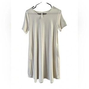 Women’s t-shirt dress with pockets